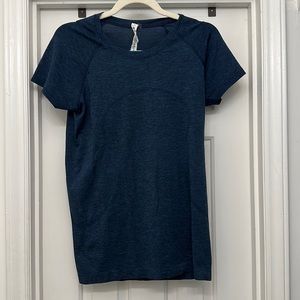 Lululemon - 
SWIFTLY TECH SHORT SLEEVE 2.0